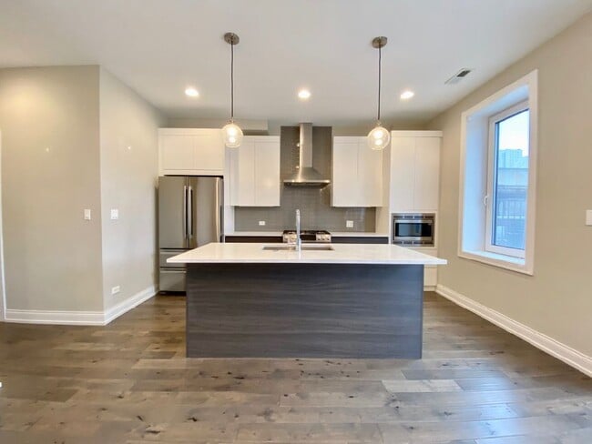 Photo - 317 W Evergreen Ave