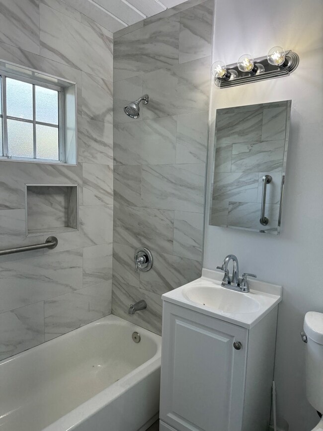 Photo - 3738 Acacia St