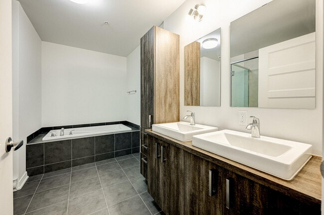 Photo - 2500/2570 Rue Maurice-Savoie