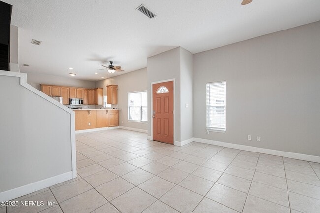 Photo - 821 6th Ave S