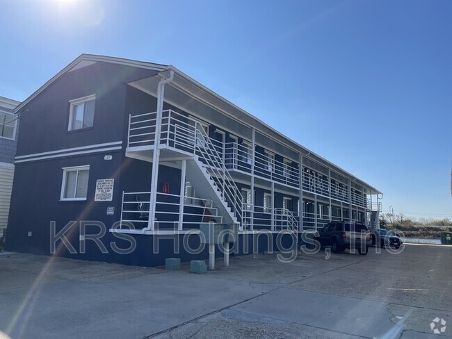 Building Photo - 611 W Ocean View Ave Unit 3 Rental