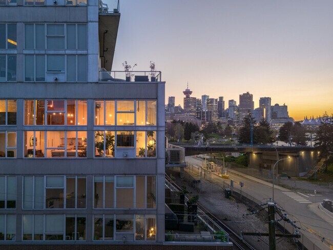 Photo - 289 Alexander St Unit ID1051908P