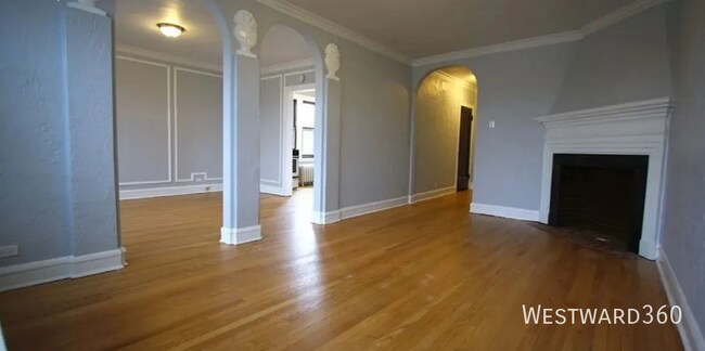 Photo - 2244 W Winona St Unit #2F