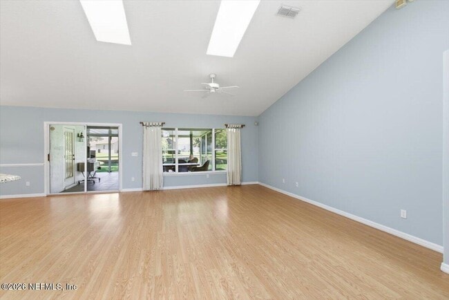 Photo - 160 Crossroad Lakes Dr