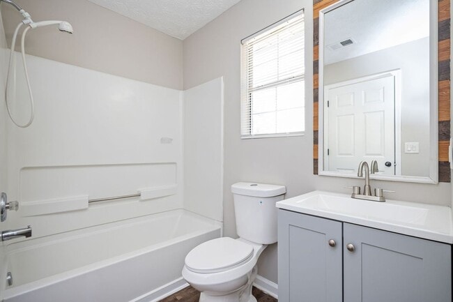 Photo - 3375 River Run Trail