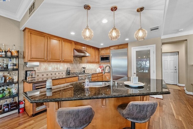 Photo - 588 Dovecote Ln Unit 4