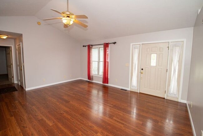 Photo - 4 Bedroom home in Granger, IN!