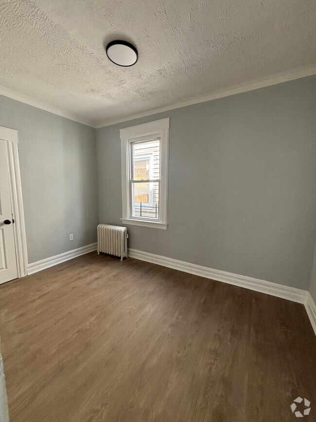 Building Photo - 521 S 16th St Rental