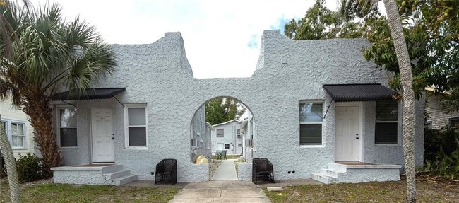 Photo - 618 25th St W