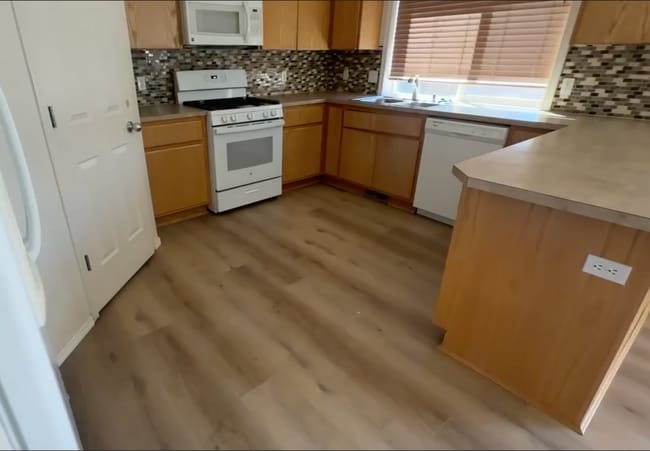 Photo - 540 S Glenmoor Dr