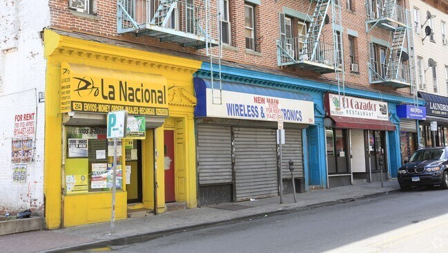 street level - 254-258 New Main St