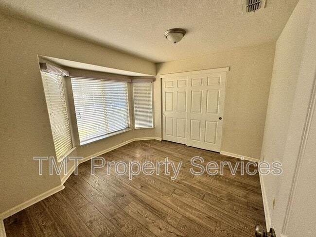 Photo - 204 Sapphire Ct