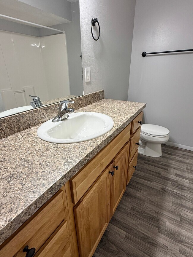 Photo - 2211 N Washington Rd Blvd Unit Apt 3