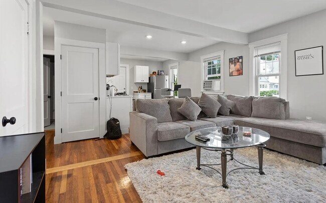 Photo - 79 Farrington St Unit 7