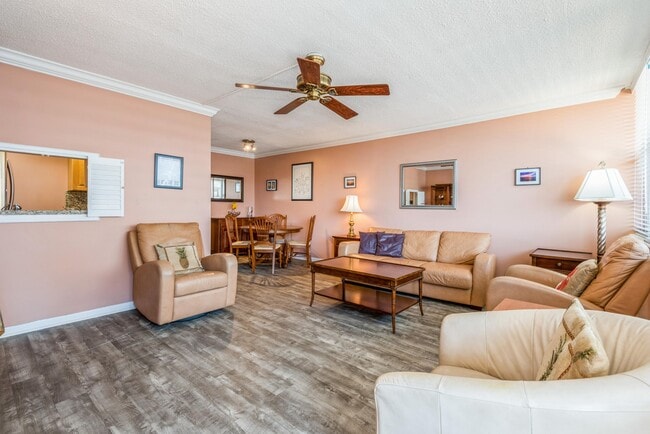 Photo - 101 N Birch Rd Unidad 503