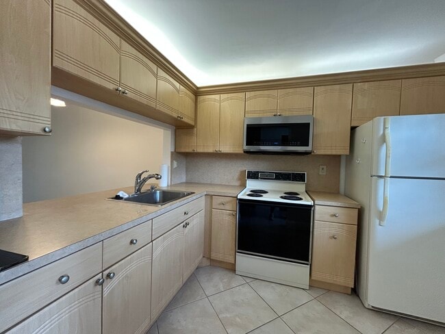 Photo - 10613 NW 11th St Unit 205