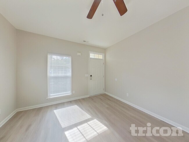 Photo - 138 Stanley Ct