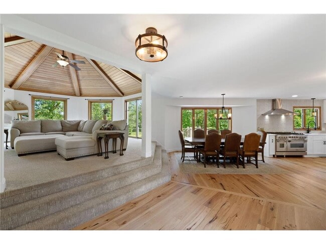 Photo - 8045 County Rd 116