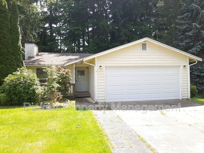 Photo - 1504 NW Lakehill Cir House