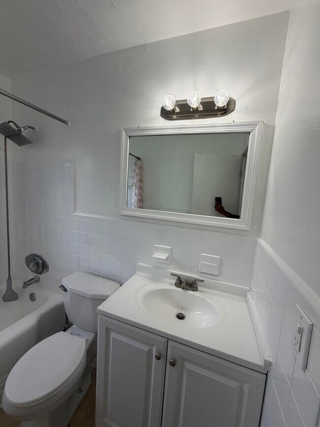 Photo - 1409 NW 2nd Ave