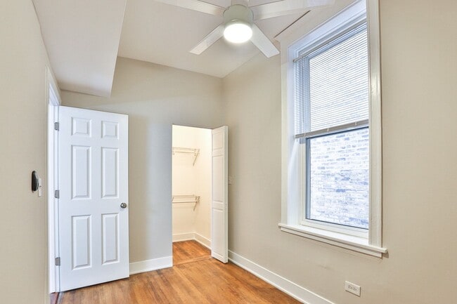 Photo - Bucktown 2bed/1bath...NEXT TO THE 606 TRAIL!  In-Unit Laundry & Central Air! Unit 1