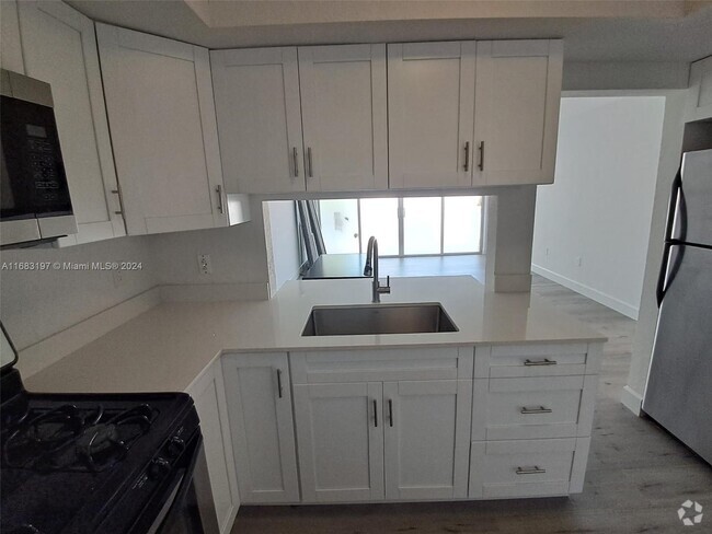 Building Photo - 7713 SW 88th St Unit A315 Rental