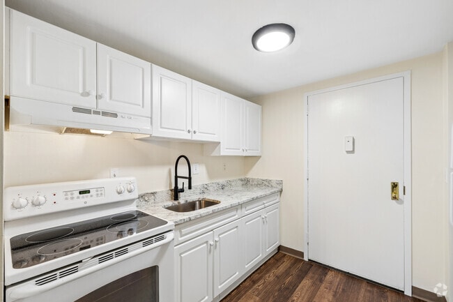 Studio - 368SF