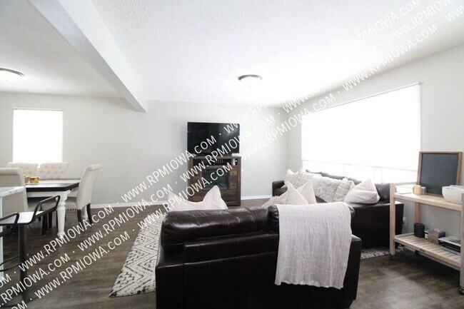 Photo - 1318 SW Kenworthy Dr