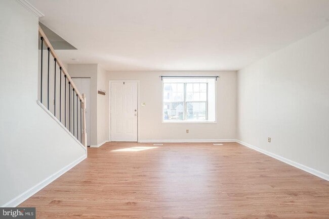 Photo - 16 Ebbing Ct