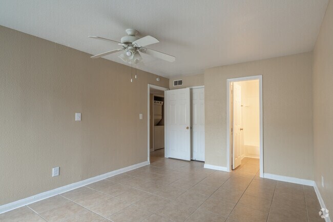 2BR, 2BA - 1010SF - Rockridge Station Apartments