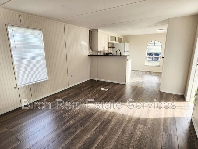 Photo - 7211 Lofty Dr