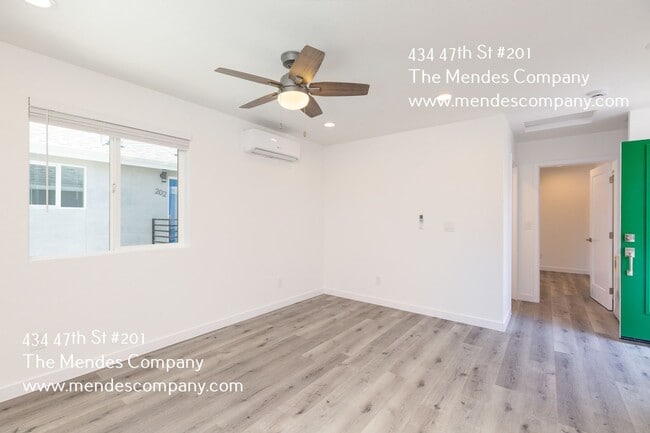 Photo - 434 47th St Unit 201