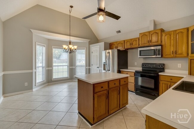 Photo - 397 Greenwich Dr