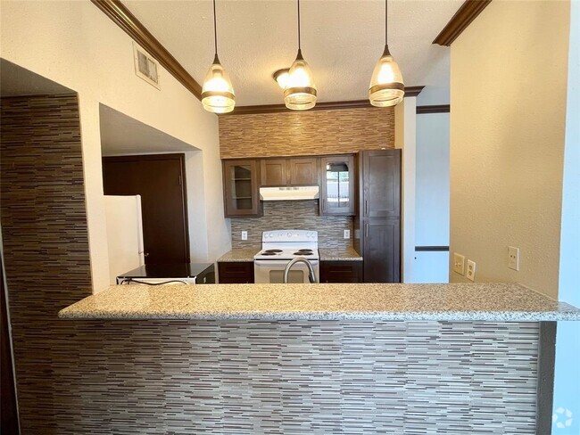 Building Photo - 14550 Fonmeadow Dr Unit 1305 Rental