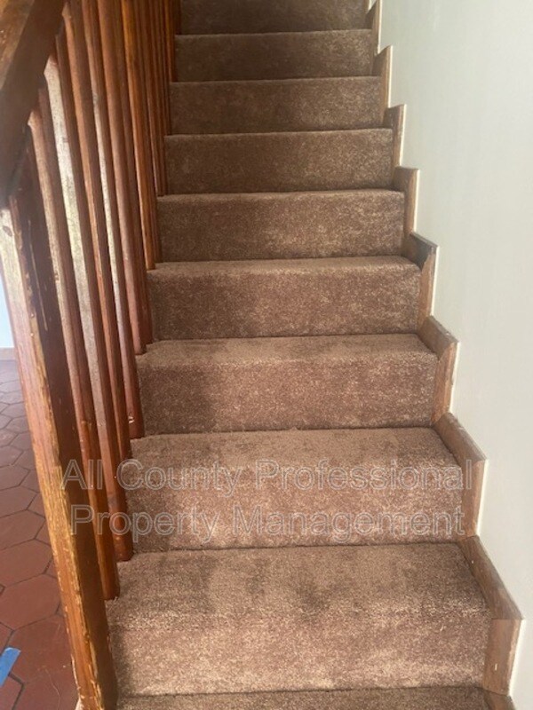 Photo - 5922 Thomas St