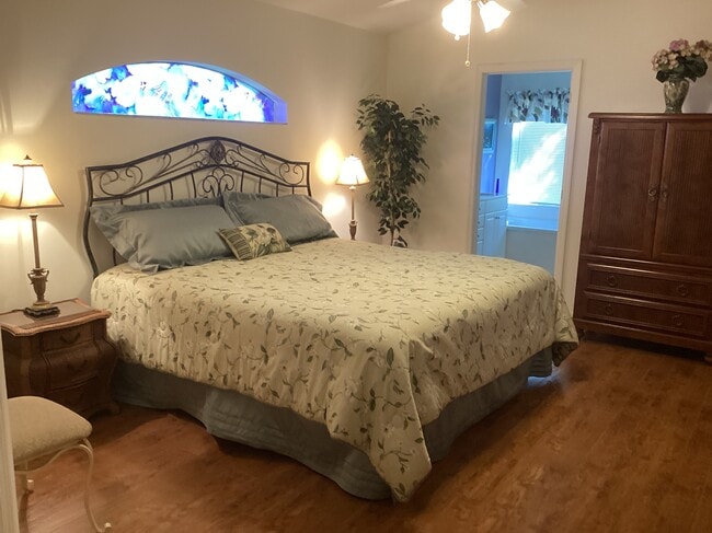 Photo - 9201 Independence Way