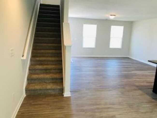 Photo - 125 Council Loop