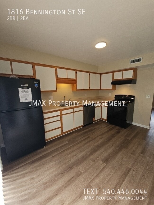 Photo - 1816 Bennington St SE