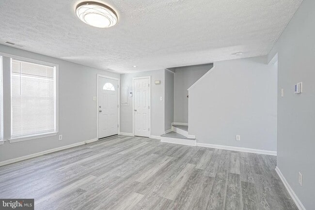 Building Photo - 53 Victoria Manor Ct