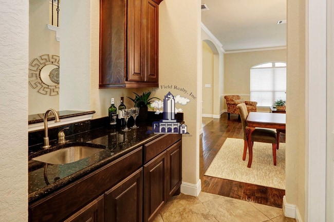 Photo - Welcome home to 621 Cavan!