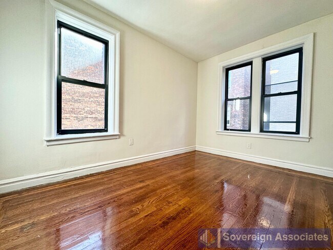 Photo - 21 Magaw Pl Unidad 5E