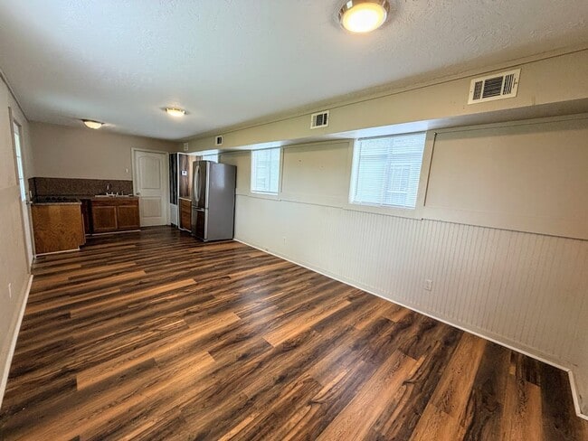 Photo - Affordable 1 BR, 1 BA Mobile Home on a Private Lot in Sulphur, LA