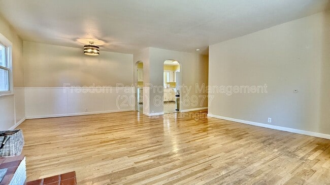 Photo - 1008 Church St