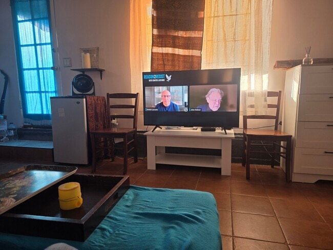 Photo - 1748 Wellesley Ave