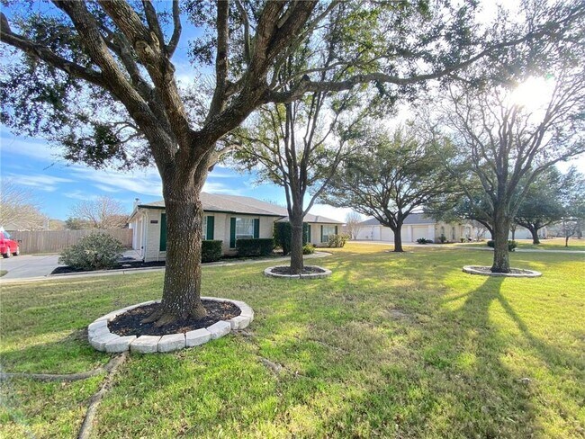 Photo - 3605 Winding Way