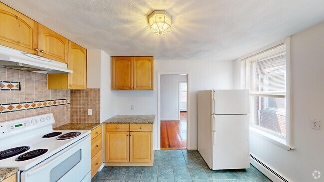 Building Photo - 129 Summer St Rental
