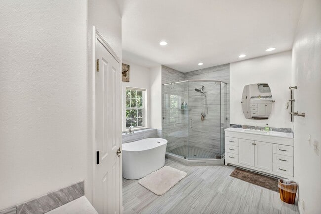 Photo - 14220 W Windriver Ln