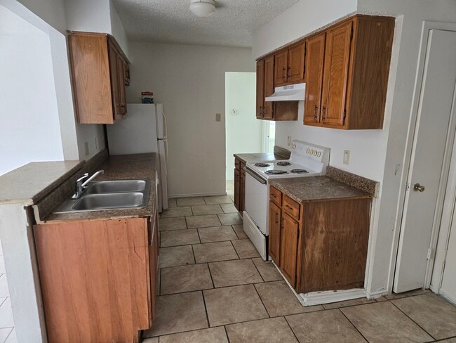 Photo - 2630 Cottonwood Ln Unit cottonwood lane