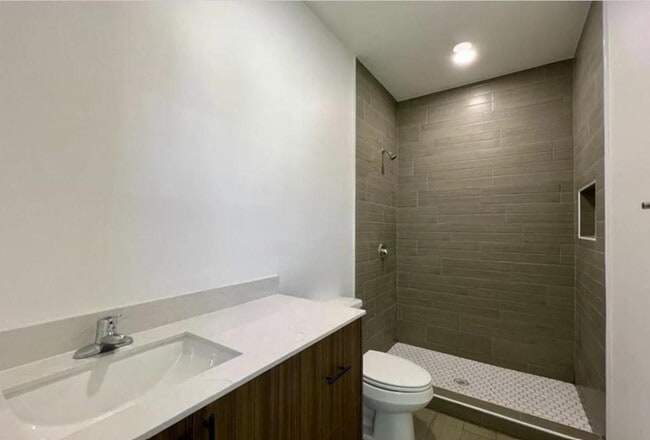 Photo - 546 North Ave