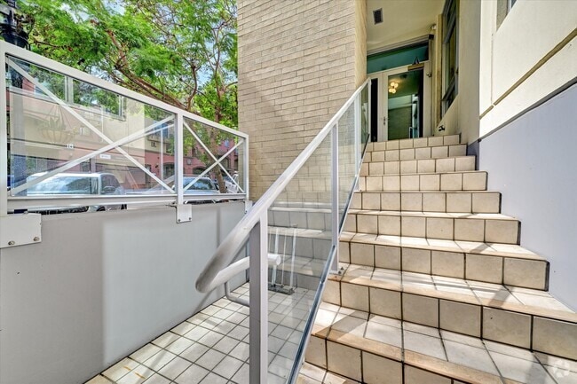 Building Photo - 850 Beech St Unit 3rd floor street access Rental